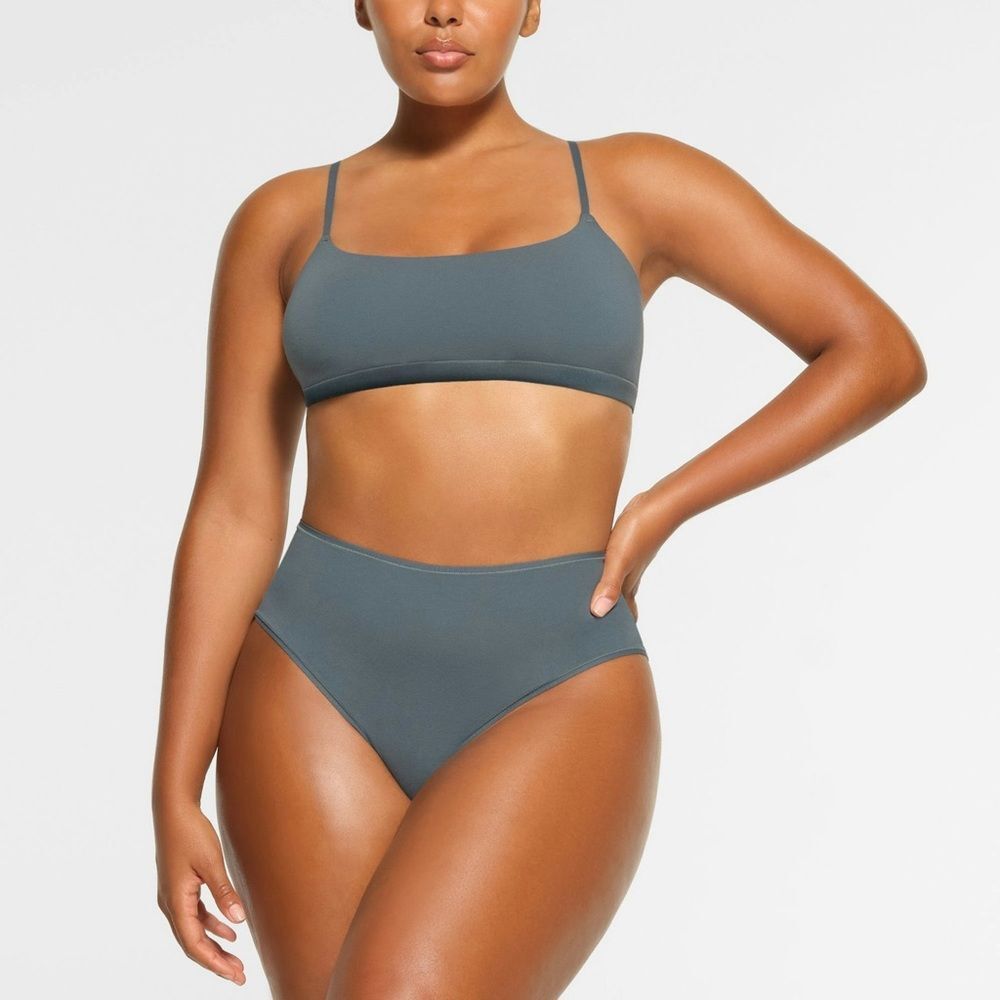 Skims cotton jersey scoop bralette in pacific blue XS NWT in packaging